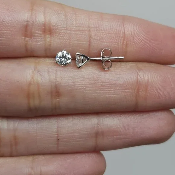 14Kt Gold Prong Martini Lab Grown Diamond Dangle Stud